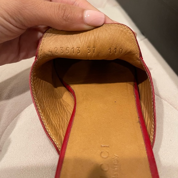 Gucci Hibiscus Red leather Princetown Horsebit Mules size 37 - Picture 2 of 6